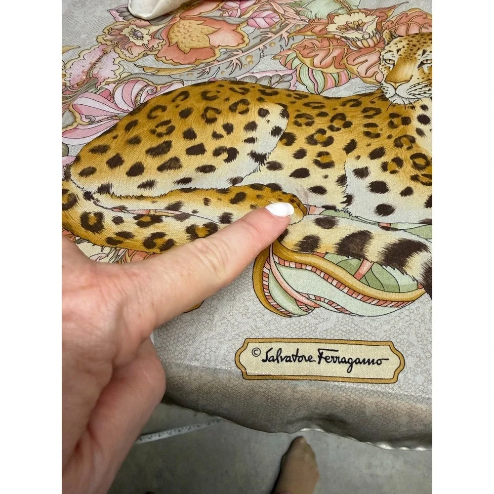 Salvatore Ferragamo no fabric